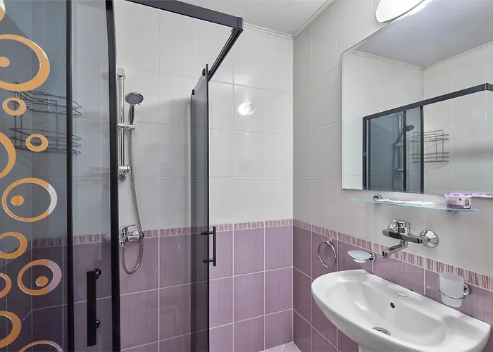 Private In Paradise By Flat Mаnаger Apartman *